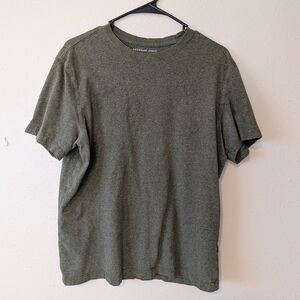 American Eagle Outfitters Standard Fit Men's Olive Short Sleeve Tee